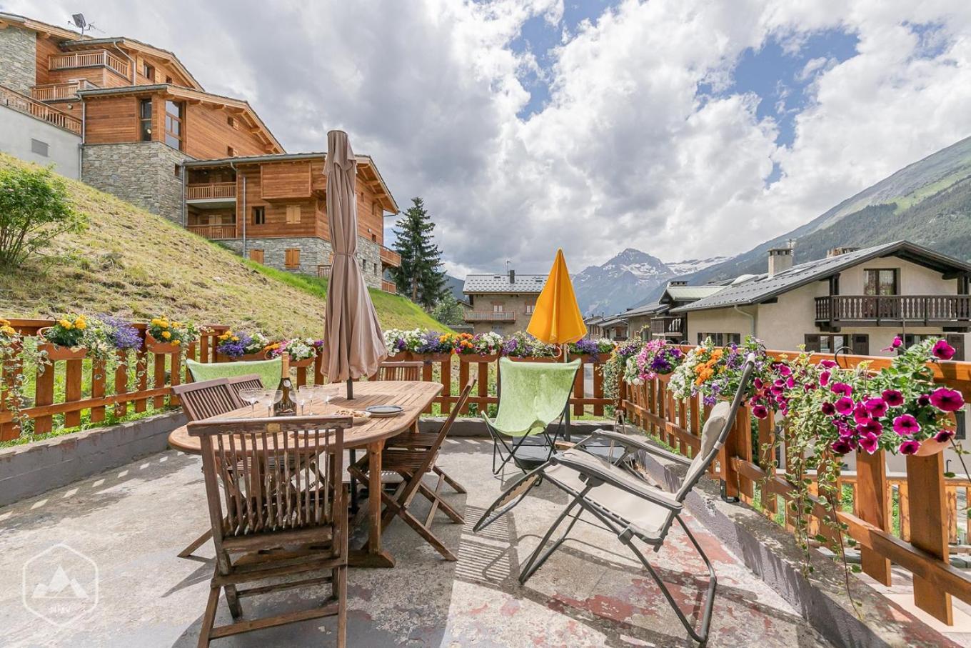 Apartamento Locations Berne Milesi Lanslevillard Exterior foto